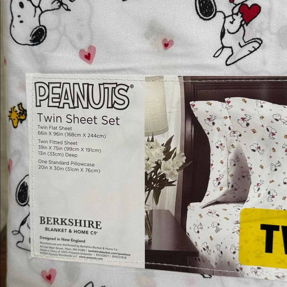 Peanuts Snoopy and Woodstock white, pink, yellow, black and red Twin Sheet Set.